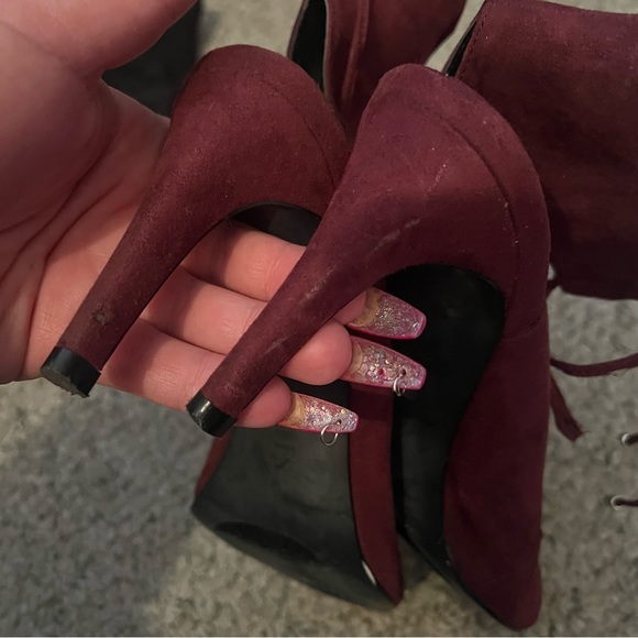 Maroon tie up gladiator heels - Picture 4 of 8